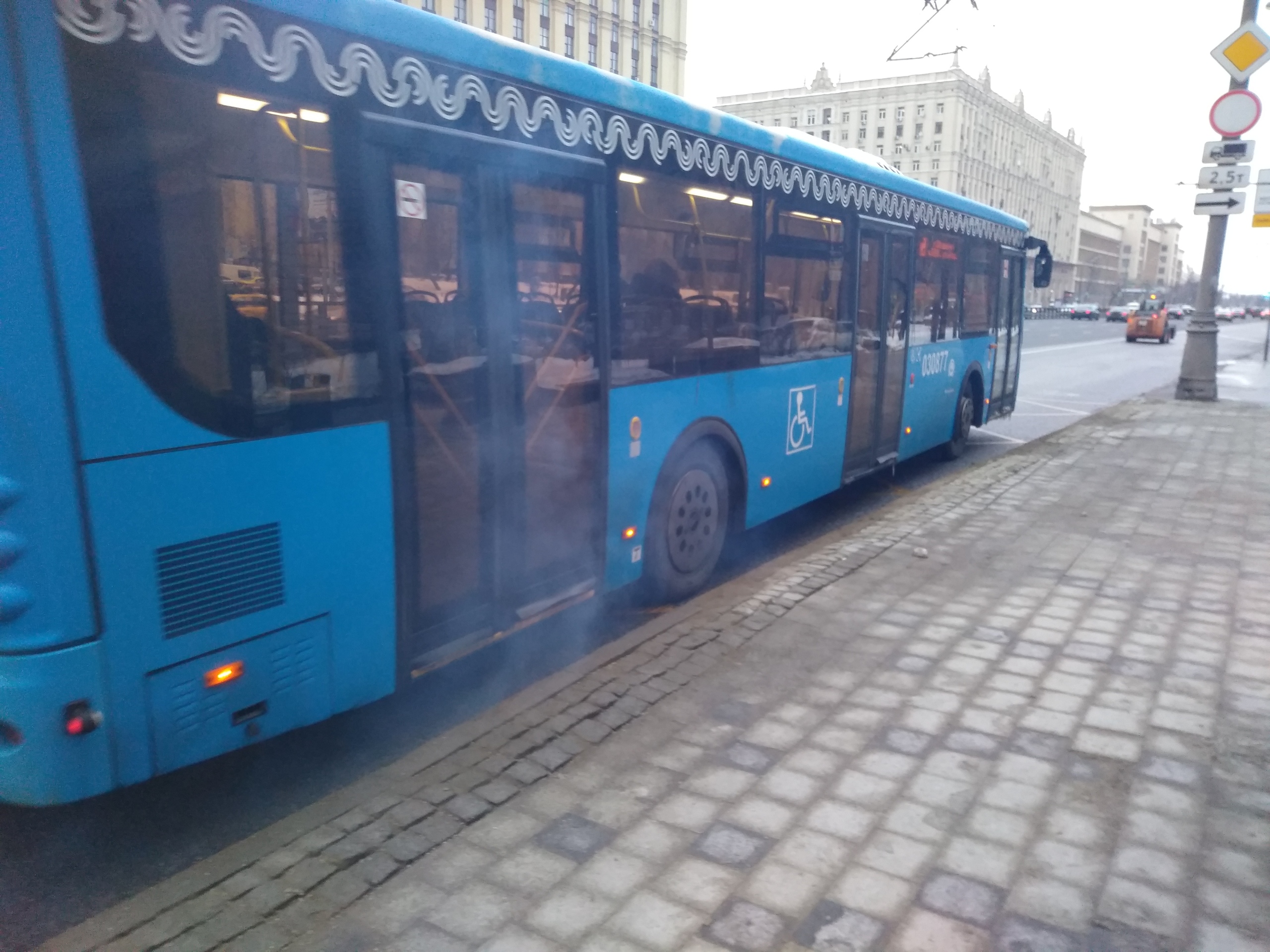 Департамент транспорта травит москвичей солярой? беспредел